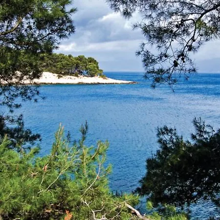 Aurora - Three Bedroom Holiday home